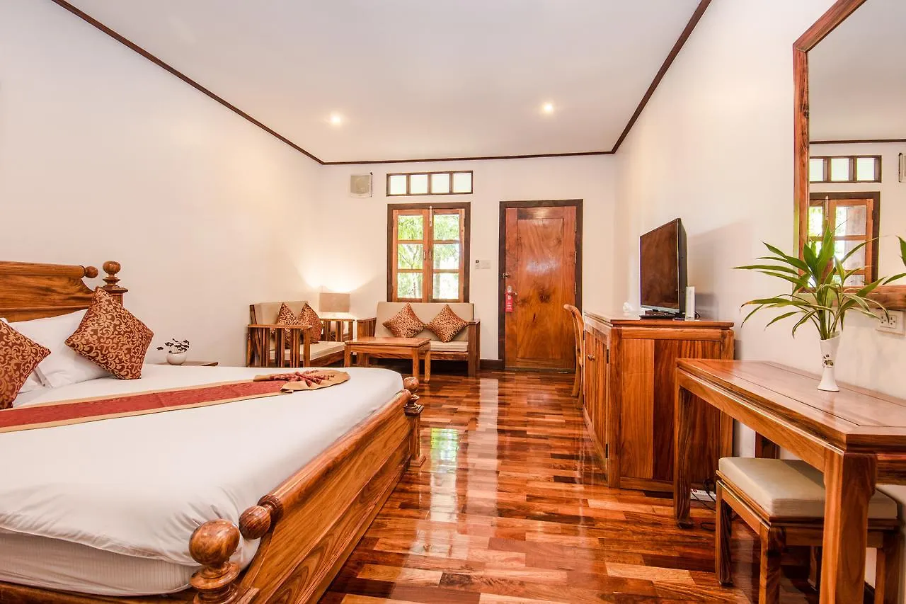 Villa Ang Thong Luang Prabang 3*,